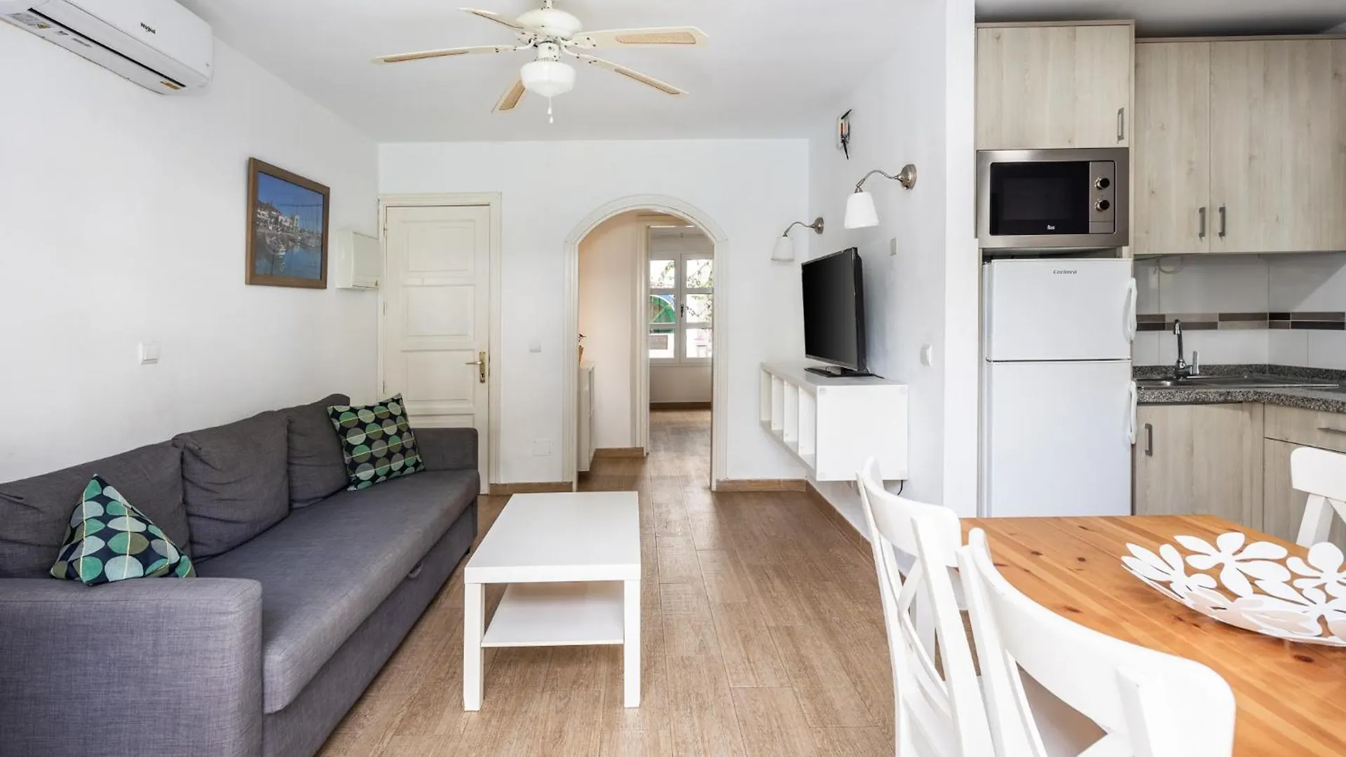 Billy'S Puerto De Mogan Apartments By Livvo