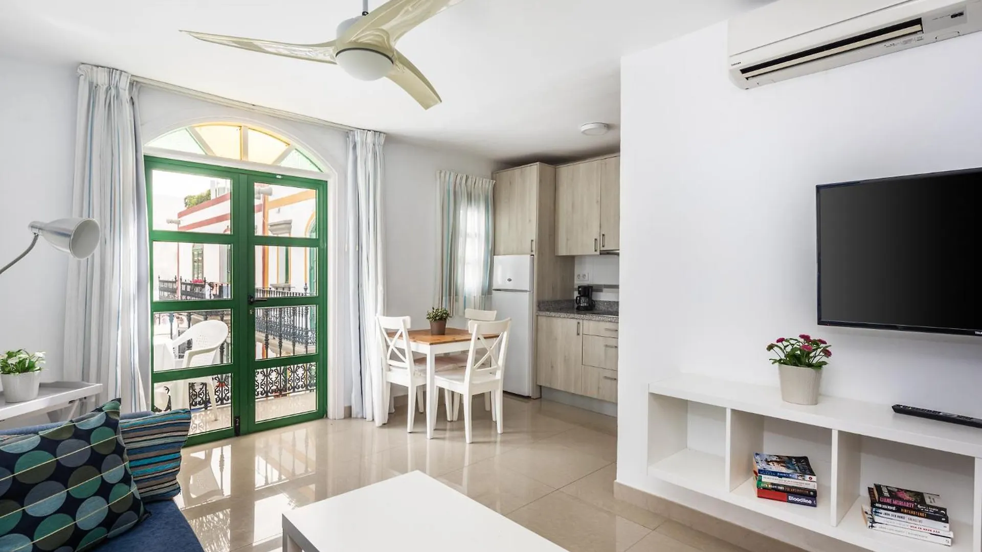 Billy'S Puerto De Mogan Apartments By Livvo 0*,